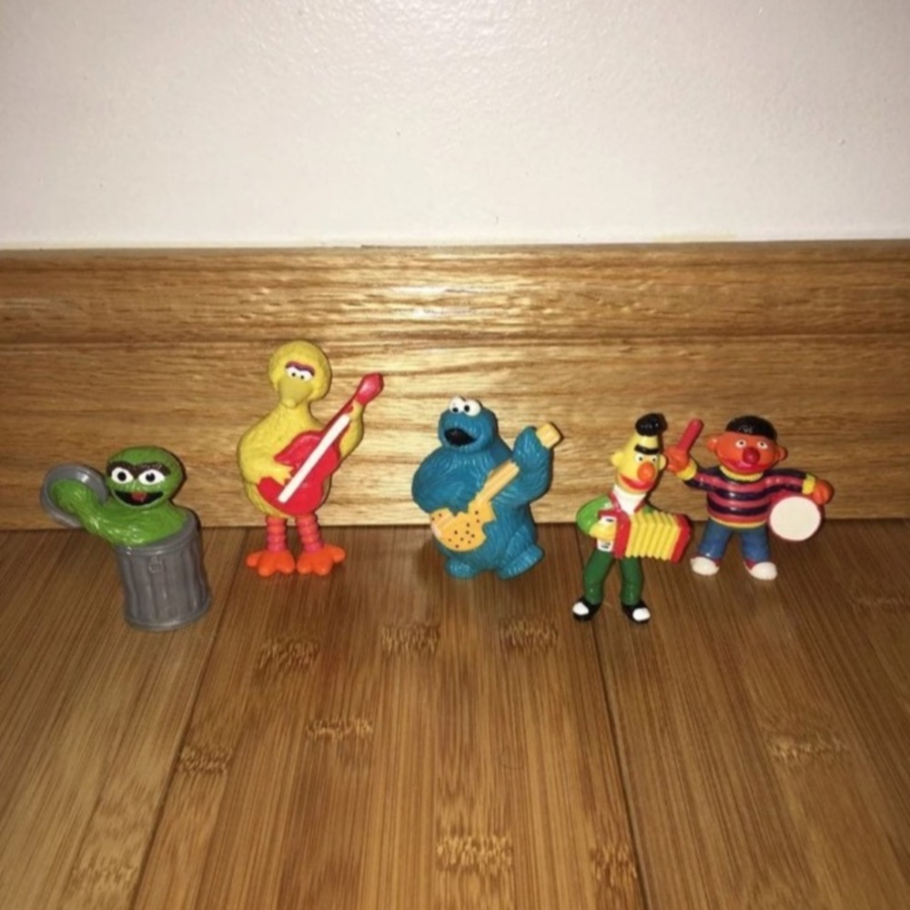 Vintage 1982 Sesame Street Musical Band Figure Toys